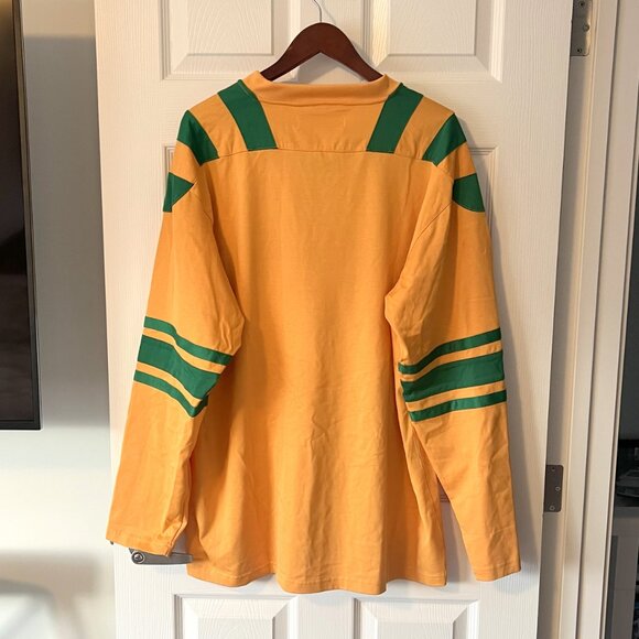 University of Alberta Vintage Golden Bears never worn Varsity Line Hockey Jersey - Picture 5 of 16